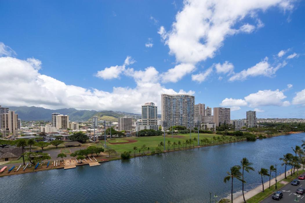 Modern Waikiki Sleek Studio Honolulu Luaran gambar